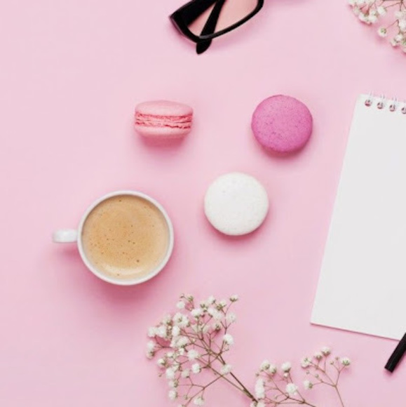 Meet your Posher, Nadine - Picture 1 of 1